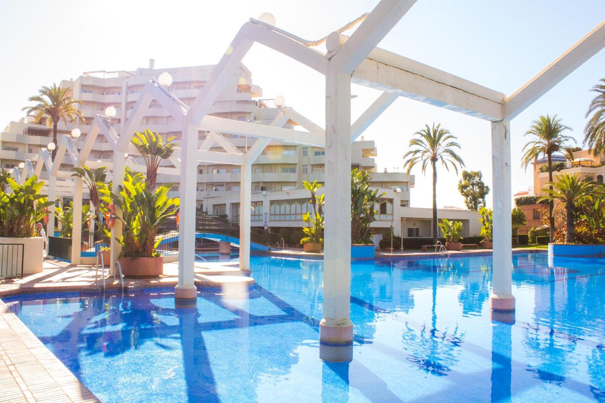 Benal Beach Suite Ii, Estudio Con Parque Acuatico Y Vistas Al Mar. Benalmádena Kültér fotó