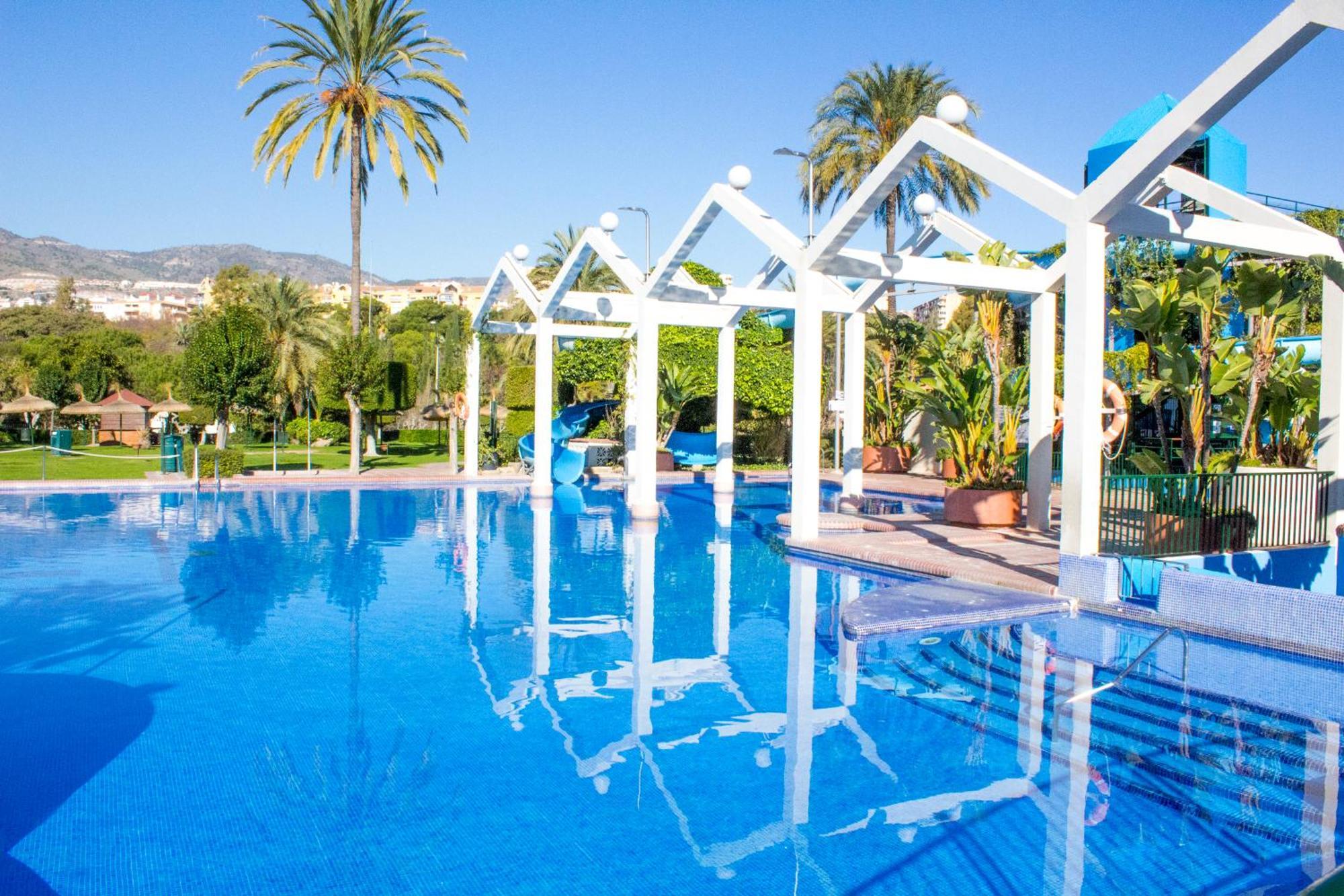 Benal Beach Suite Ii, Estudio Con Parque Acuatico Y Vistas Al Mar. Benalmádena Kültér fotó