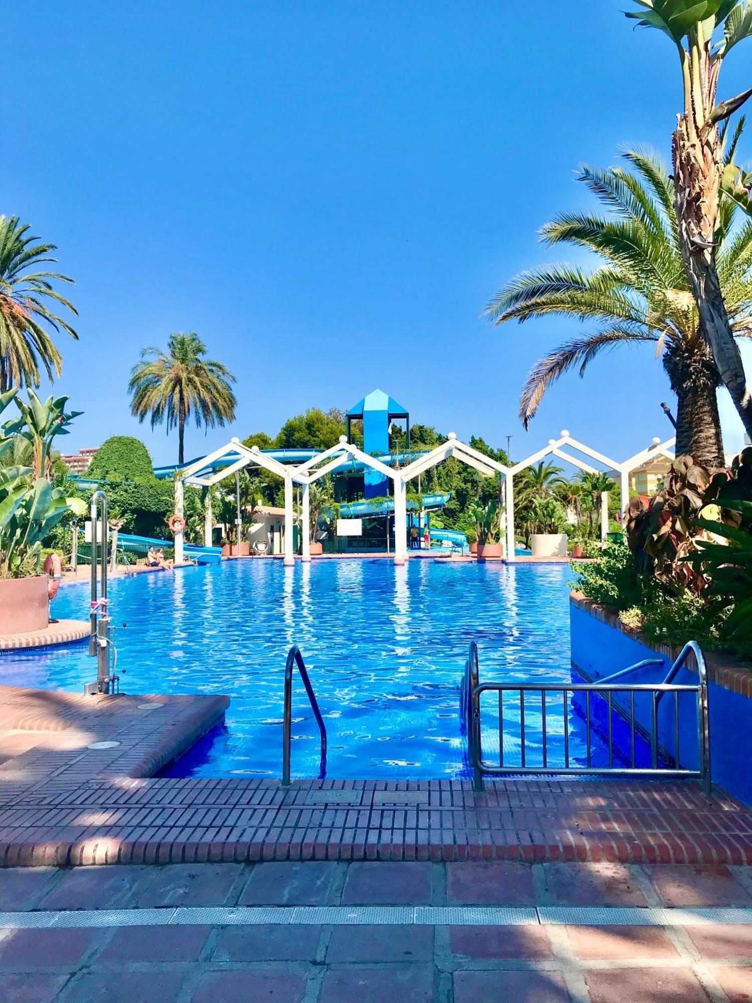 Benal Beach Suite Ii, Estudio Con Parque Acuatico Y Vistas Al Mar. Benalmádena Kültér fotó